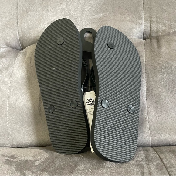 NWT sour patch kids ItSugar woman’s flip flops size 7 - Picture 3 of 3